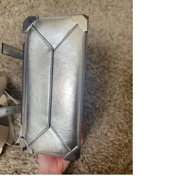 Michael Kors Manhattan Medium Metallic Satchel - Picture 10 of 11